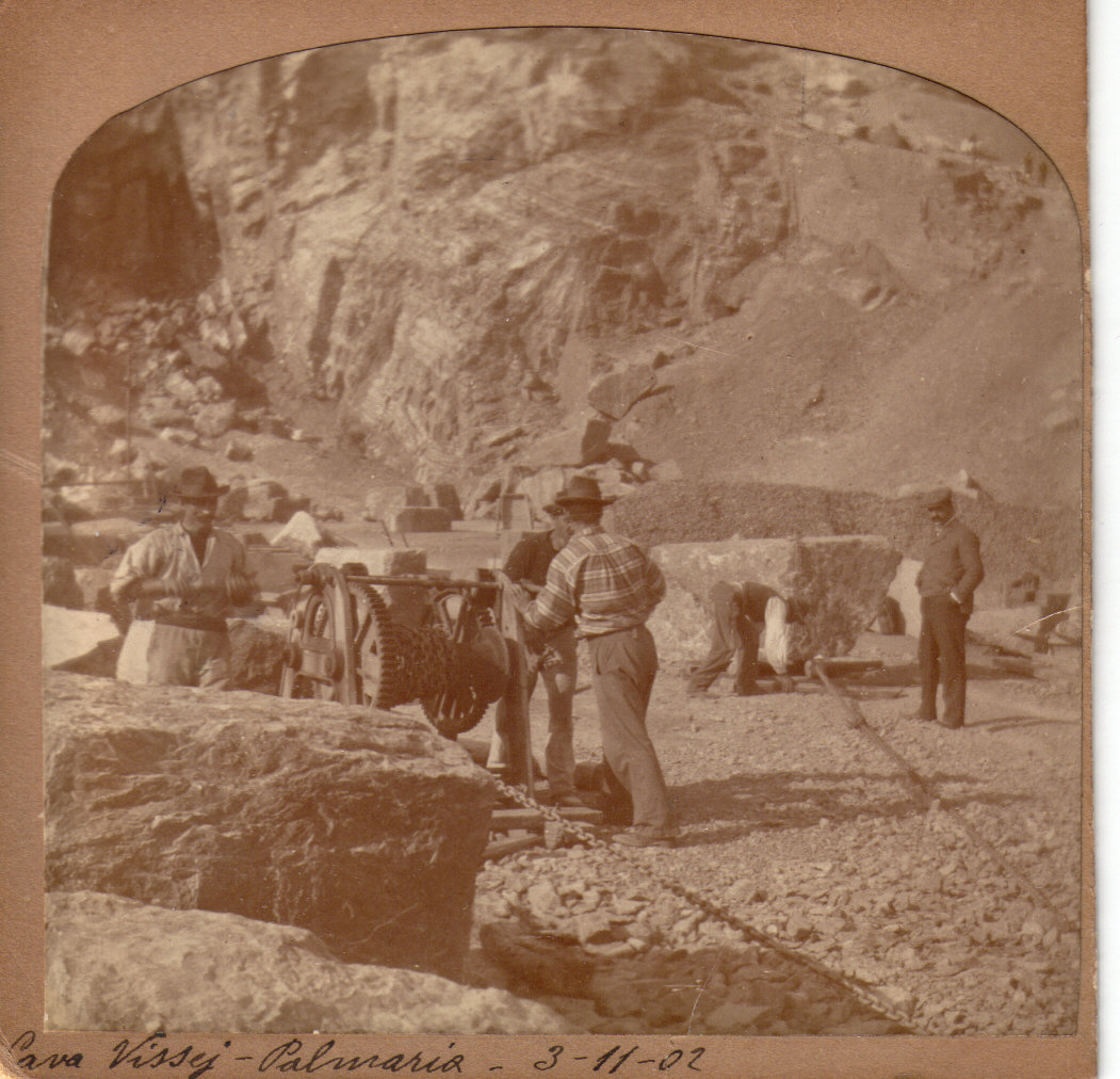 Giulio Faggioni alla Cava Vissey sull'isola Palmaria